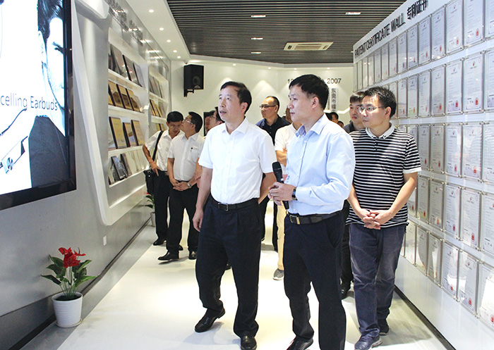 向导来访：2018.9东莞市市长肖亚非盛世集团调研